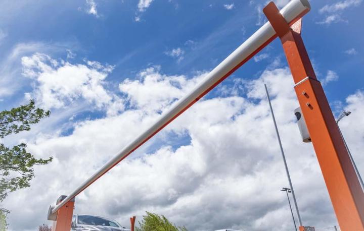 Installation de barrières levantes automatiques Clermont-Ferrand