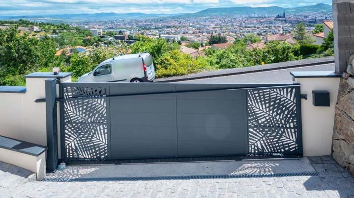 Installation de porte de garage Clermont-Ferrand