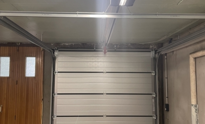 Installation de deux portes de garage sectionnelles Hormann à Chamalières
